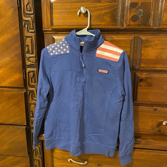 America vineyard vines sweatshirt, size s - Picture 1 of 2